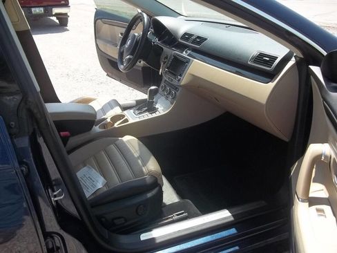 Used 2014 Volkswagen CC Executive image 12
