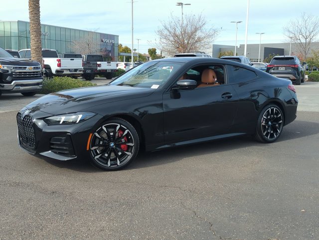 Used 2026 BMW 430i Coupe w/ M Sport Package RWD image 2