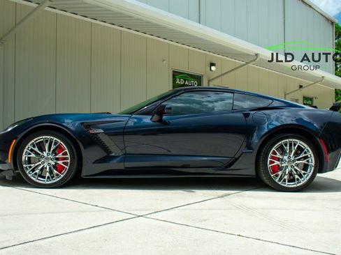 Used 2016 Chevrolet Corvette Z06 w/ Z07 Performance Package RWD image 3