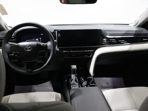 Used 2026 Toyota Camry XLE w/ Premium Plus Package FWD image 17