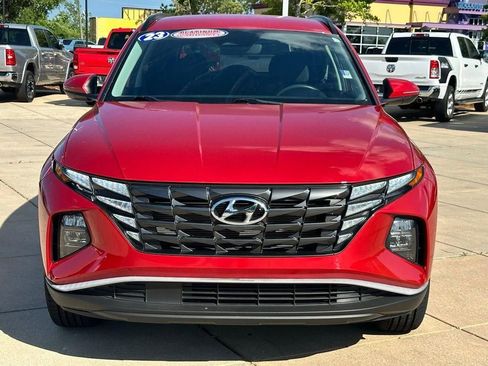 Used 2023 Hyundai Tucson SEL FWD image 2
