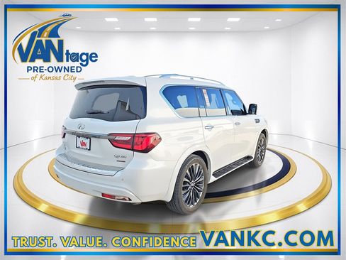 Used 2020 INFINITI QX80 Luxe w/ Edition 30 Package image 6