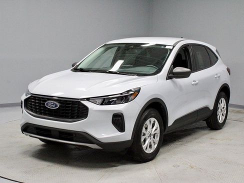 Certified 2025 Ford Escape Active image 6