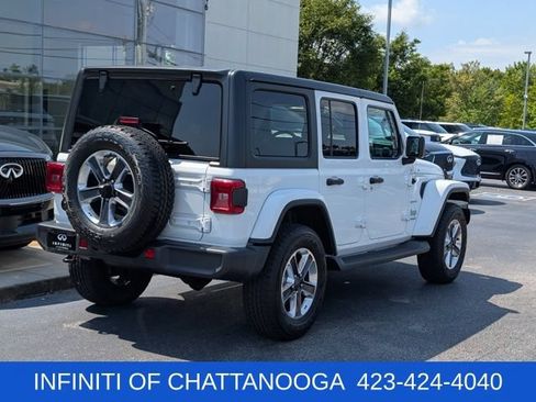 Used 2019 Jeep Wrangler Unlimited Sahara AWD/4WD image 8