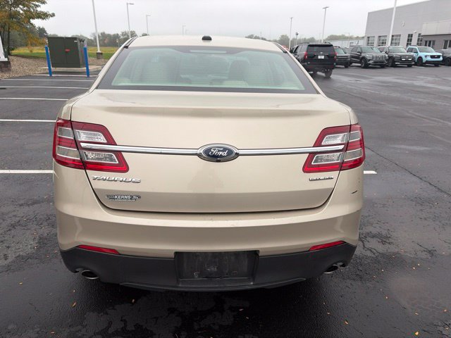 Used 2017 Ford Taurus SE FWD image 10