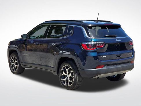 Used 2024 Jeep Compass Limited AWD/4WD image 15