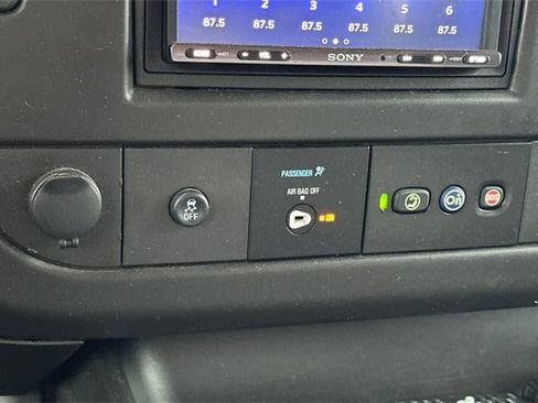 Used 2018 GMC Savana 3500 LT w/ LT Preferred Equipment Group image 23