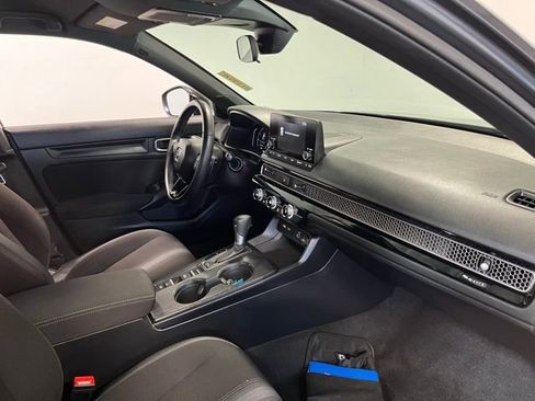 Used 2024 Honda Civic Sport image 11
