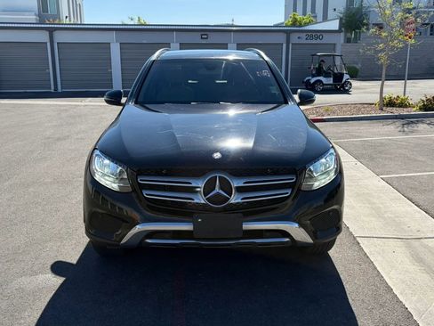 Used 2016 Mercedes-Benz GLC 300 4MATIC w/ Premium Package image 9