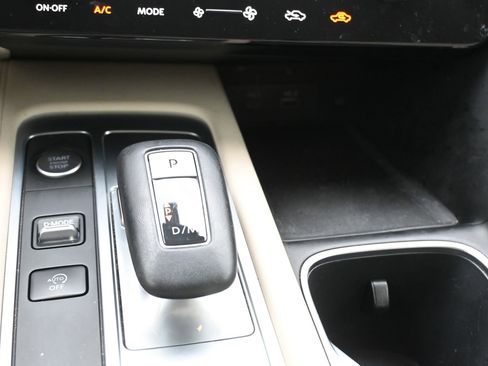 Used 2025 INFINITI QX60 Luxe w/ Vision Package FWD image 23