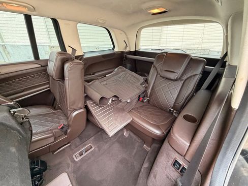 Used 2019 Mercedes-Benz GLS 550 4MATIC image 17