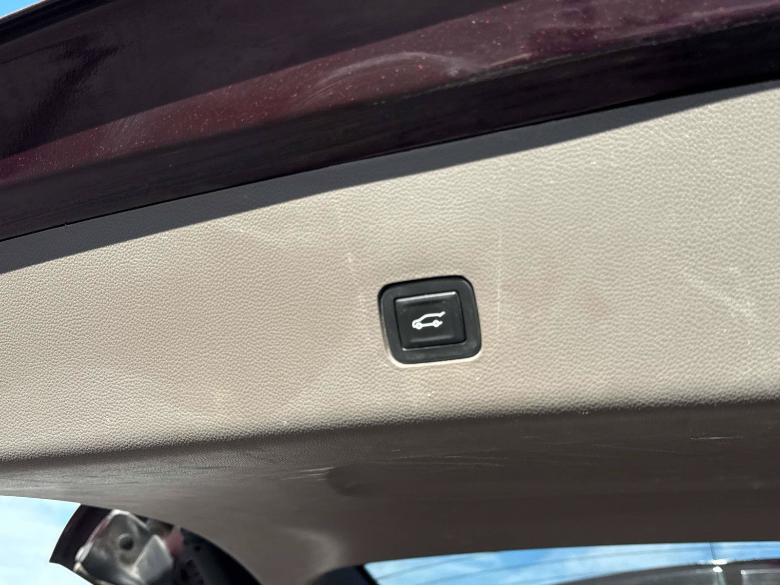 Used 2018 Chevrolet Traverse Premier AWD/4WD image 20
