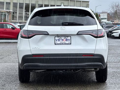 New 2026 Honda HR-V LX image 5