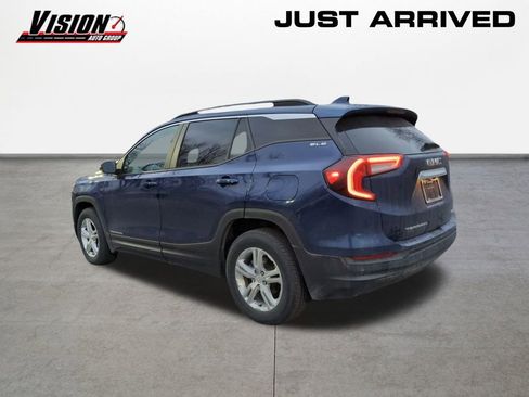 Used 2022 GMC Terrain SLE w/ Driver Convenience Package image 7