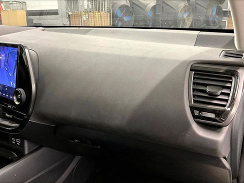 Used 2024 Lexus NX 250 image 18