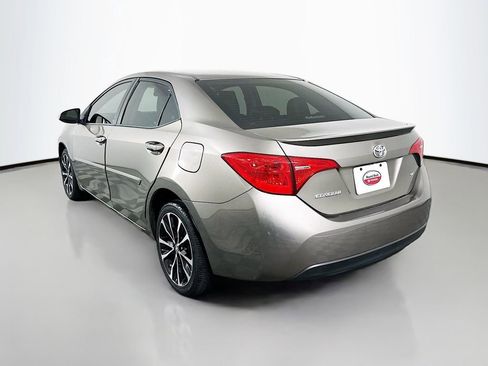 Certified 2018 Toyota Corolla SE image 7