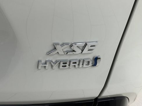 Used 2022 Toyota RAV4 XSE AWD/4WD image 33