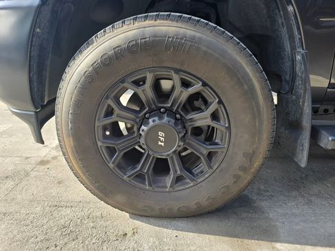 Used 2022 RAM 3500 Tradesman w/ Safety Group image 28