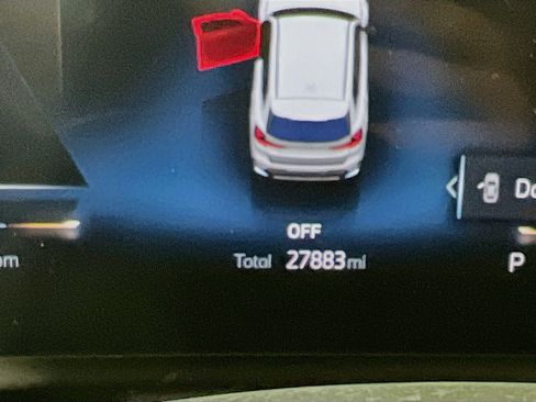 Used 2023 BMW X1 xDrive28i w/ Premium Package AWD/4WD image 12