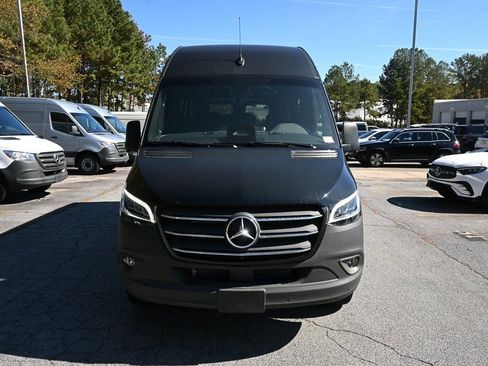 Used 2025 Mercedes-Benz Sprinter 2500 image 27