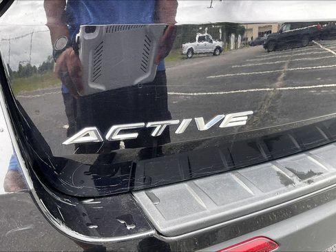 Certified 2025 Ford Explorer Active AWD/4WD image 8
