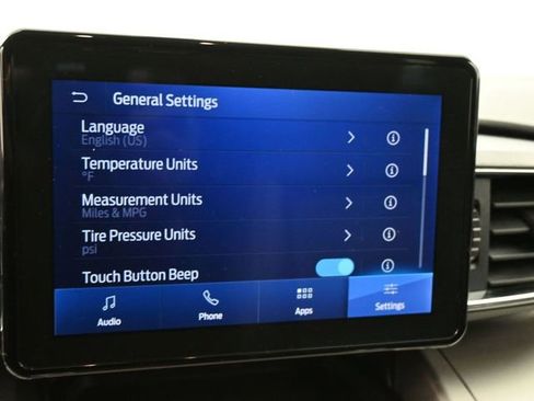 Used 2022 Ford Explorer XLT w/ Equipment Group 202A image 16