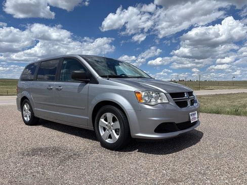 Used 2014 Dodge Grand Caravan SE w/ Quick Order Package 29E SE FWD image 7