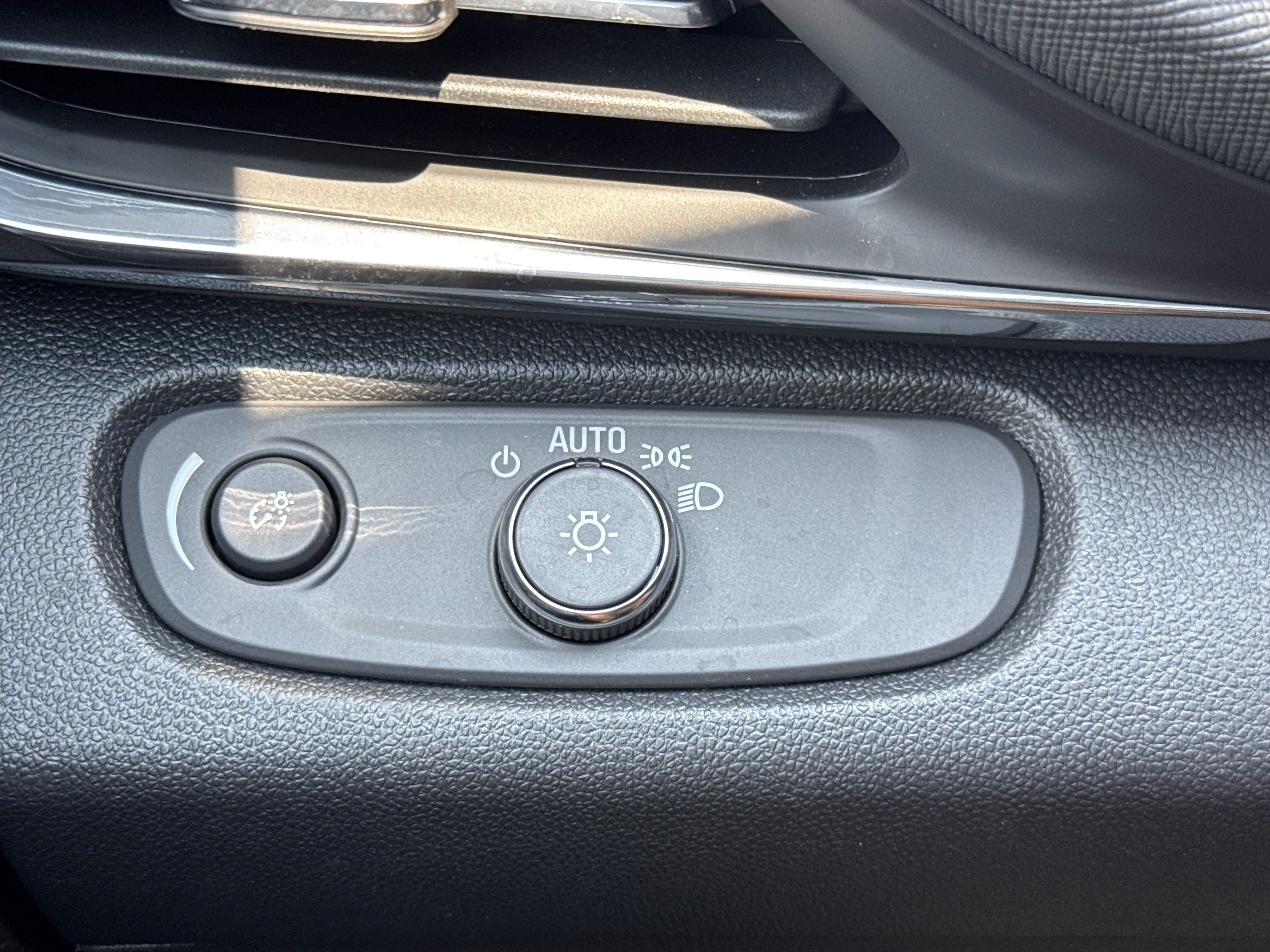 Used 2026 Buick Envista Preferred w/ Convenience I Package FWD image 13