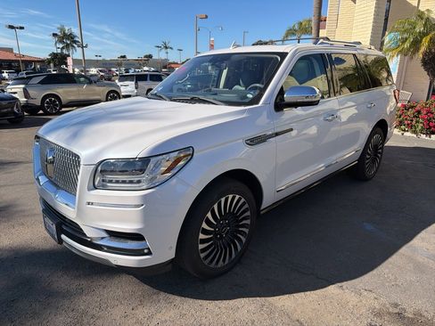 Used 2018 Lincoln Navigator Black Label w/ Cargo Package image 1