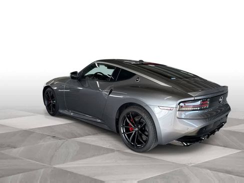 Used 2025 Nissan Z Performance w/ Floor Mat Package RWD image 6