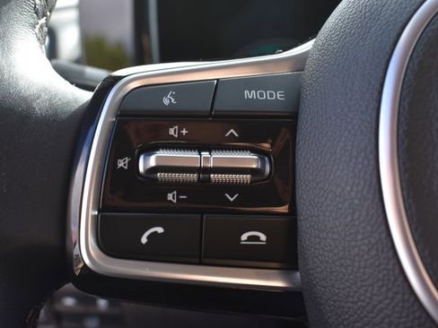 Used 2024 Kia Sorento EX image 22