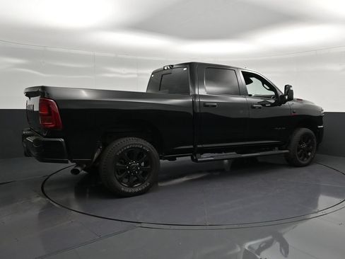 Used 2025 RAM 2500 Big Horn AWD/4WD image 3