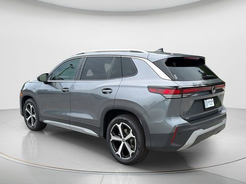 New 2026 Volkswagen Tiguan SE FWD image 7