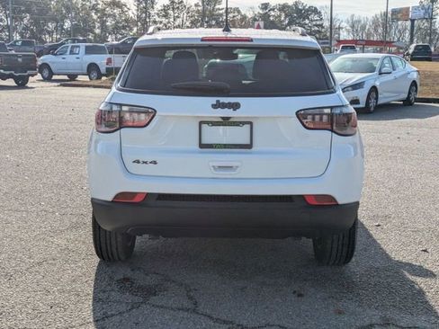 New 2026 Jeep Compass Latitude AWD/4WD image 8