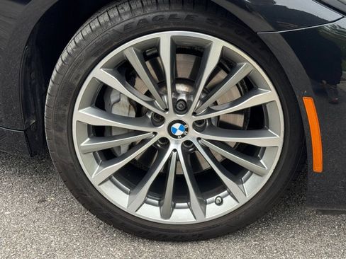 Used 2022 BMW 530i xDrive w/ Convenience Package AWD/4WD image 10