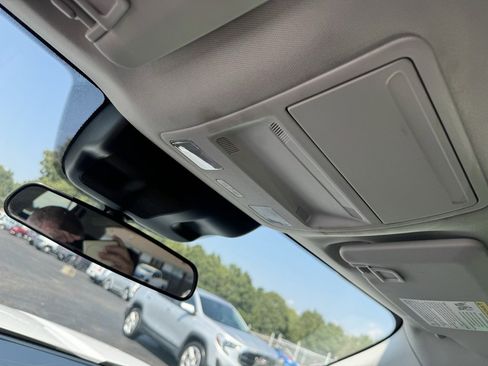 Used 2022 Ford Maverick XL image 25