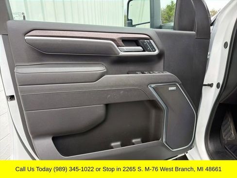 Used 2025 Chevrolet Silverado 2500 LTZ w/ LTZ Premium Package AWD/4WD image 29