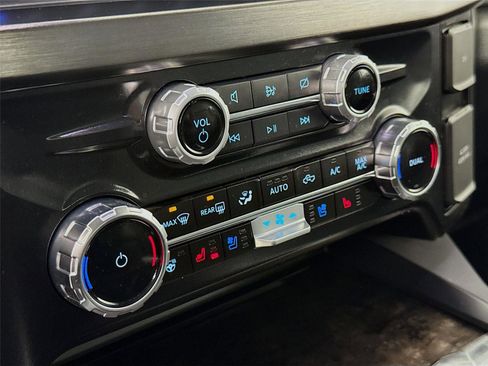 Used 2024 Ford F350 Lariat w/ Chrome Package image 16