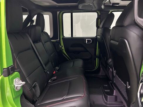 New 2025 Jeep Wrangler Unlimited Rubicon image 21