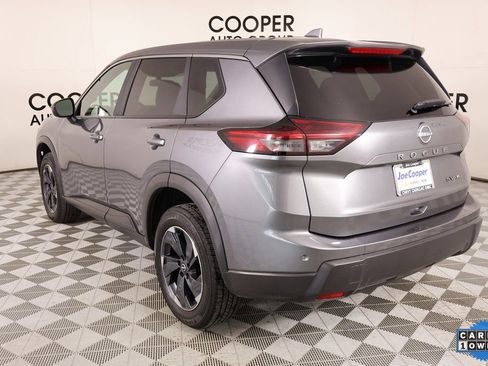 Used 2024 Nissan Rogue SV image 21