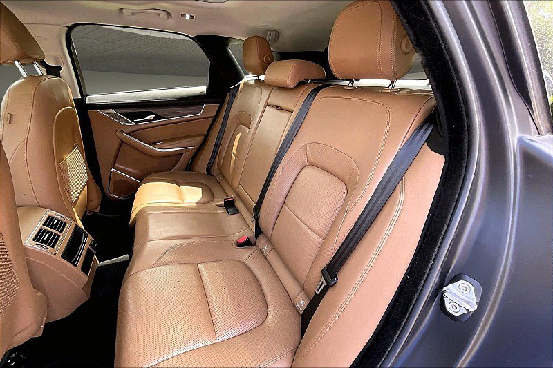 Used 2022 Jaguar F-PACE S AWD/4WD image 22