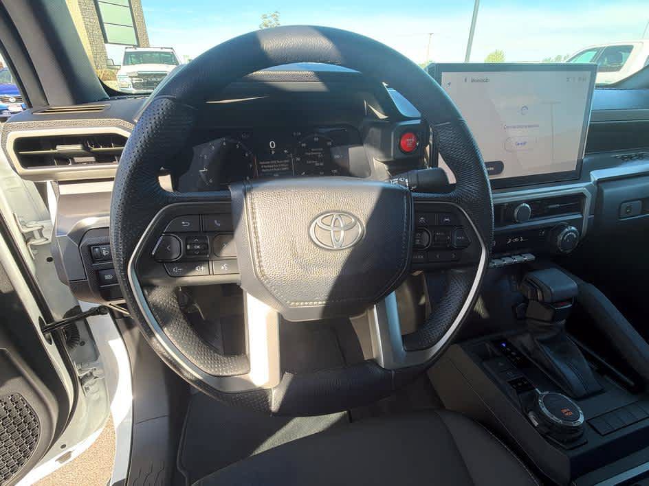 Used 2024 Toyota Tacoma TRD Sport AWD/4WD image 15