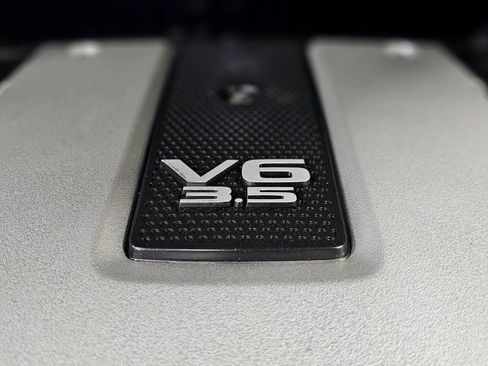 Used 2010 INFINITI FX35 AWD w/ Premium Pkg image 6