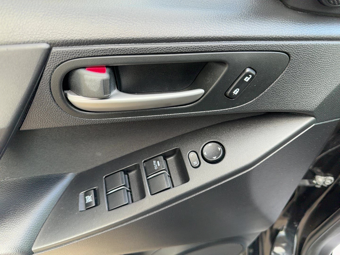 Used 2013 MAZDA MAZDA3 i Touring FWD image 12