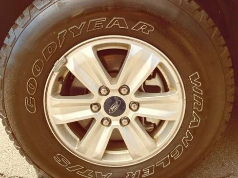 Used 2018 Ford F150 XLT AWD/4WD image 20