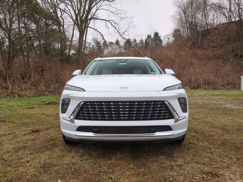 New 2026 Buick Envision Avenir image 2