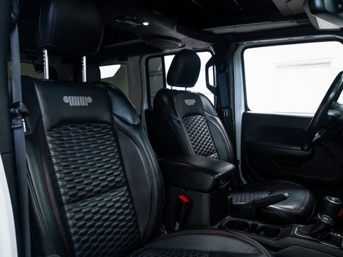 Used 2021 Jeep Wrangler Unlimited Rubicon image 22