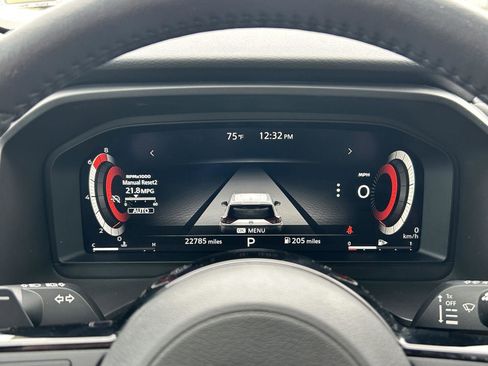 Used 2024 Nissan Rogue Platinum image 21