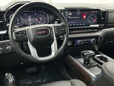 Used 2024 GMC Sierra 1500 SLT w/ SLT Premium Package image 33