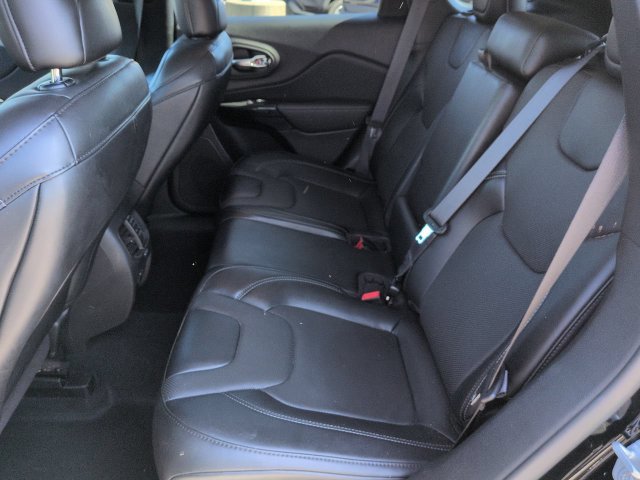 Used 2023 Jeep Cherokee Altitude Lux AWD/4WD image 14